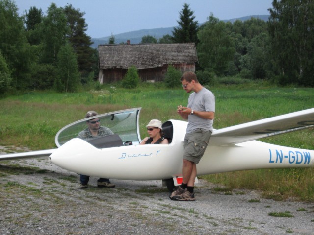 Maria f�r utsjekk p� Discus.