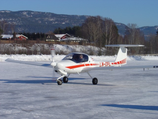 LN-DFL, Egil T og Erik �