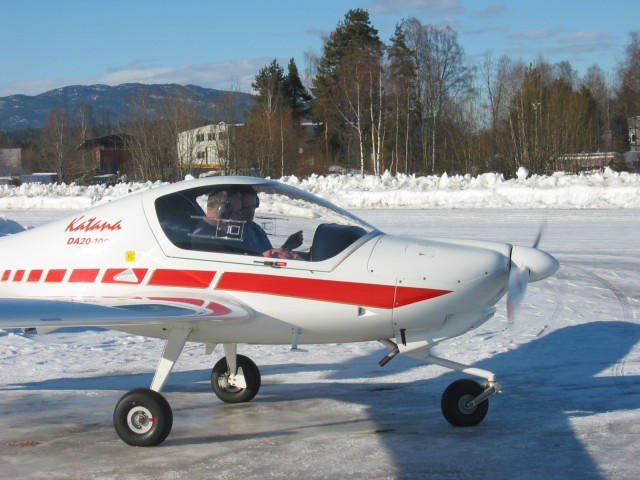 St�le g�r gjennom sjekklista.