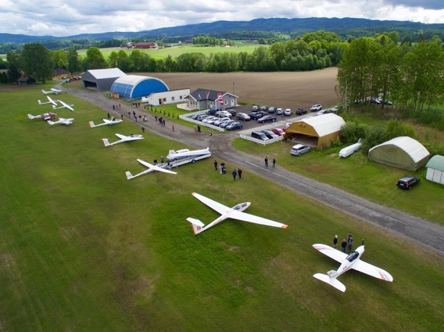 ENHS oversiktsbilde ved �pning av klubbhuset