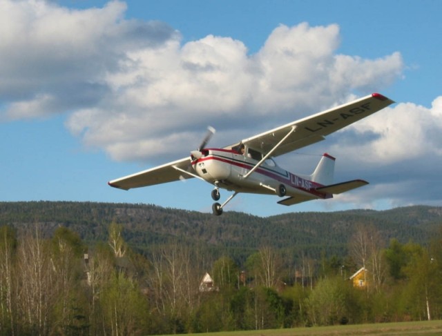 Kolbj�rn Walderhaug tar av med LN-ASF p� 28.