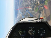 Acro p� Hokksund (lav oppl�sning, 2.3 MB, av Odd-Gunnar Flateb�) H�yere oppl�sning finnes i Wavecamp-gallery
eller via torrent
